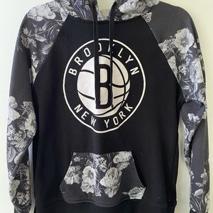 Brooklyn nets NBA hoodie size medium in girls!